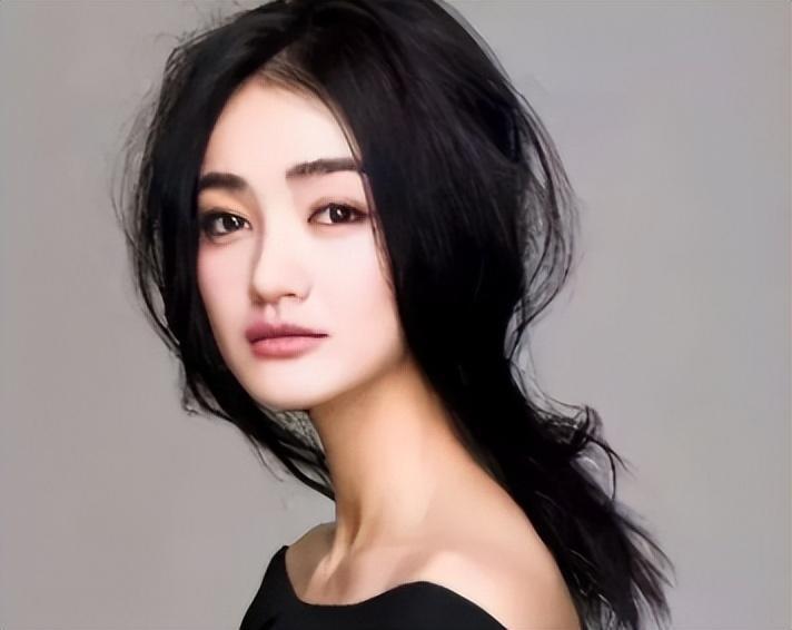 但她在娱乐圈中却是一位不折不扣的实力派女演员