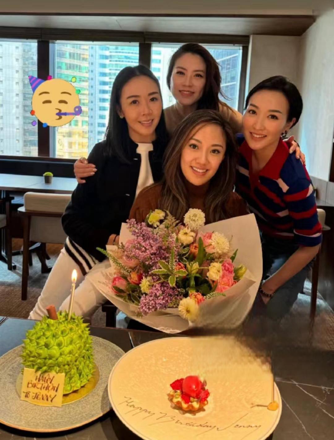 名媛齐聚庆生会,黄泳霖徐子淇夫妇同框 徐子淇夫妇出席名媛庆生会,黄