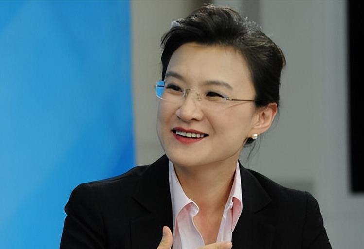 央视"毒舌"主持人董倩:用犀利提问还原真相,却曾因冷言备受争议 董倩