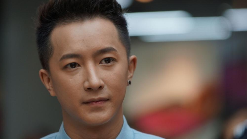 韩庚:首位在韩出道的中国艺人 韩庚作为首位在韩国出道的中国艺人,他