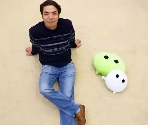 微信之父张小龙:科技界的传奇人物 张小龙,这位被誉为中国科技界的