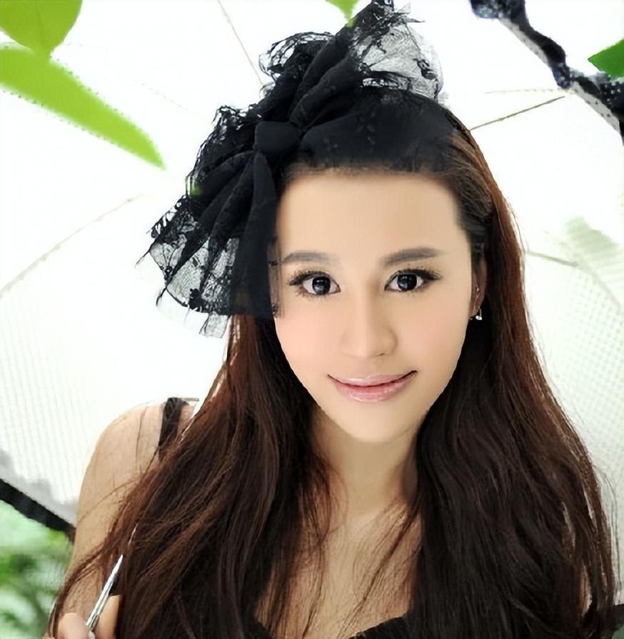 演员张宁益:从金童玉女到幸福四口之家 演员张宁益,曾是马琳的前妻