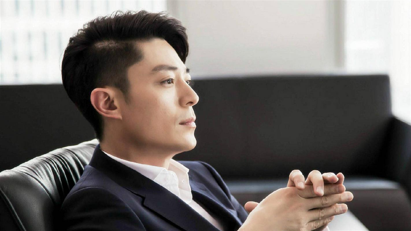 演艺事业和音乐才华 霍建华,台湾演艺界的璀璨星辰,以深情的眼神