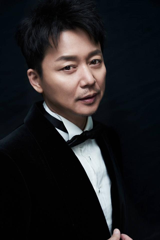 刘奕君曾在毕业后就参演电影,前途一片光明,但在与大宋佳合作时,突然