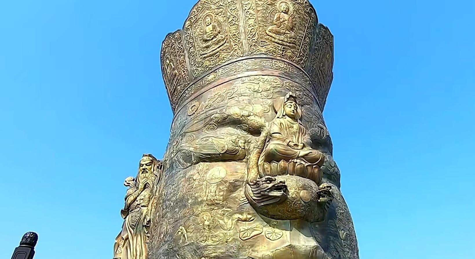 东林寺:千年古刹 东林寺位于上海市金山区朱泾镇东林街150号,是浦南