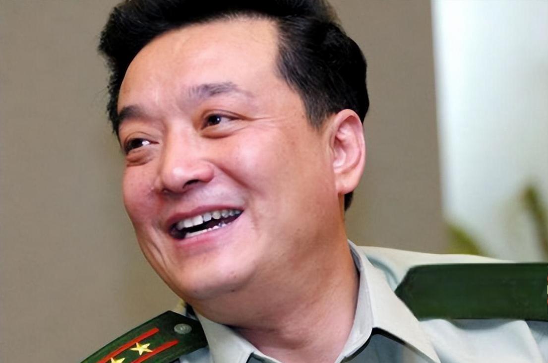 王平:51岁离世,逝世原因令人心酸 王平,著名相声演员,于2013年离世,年