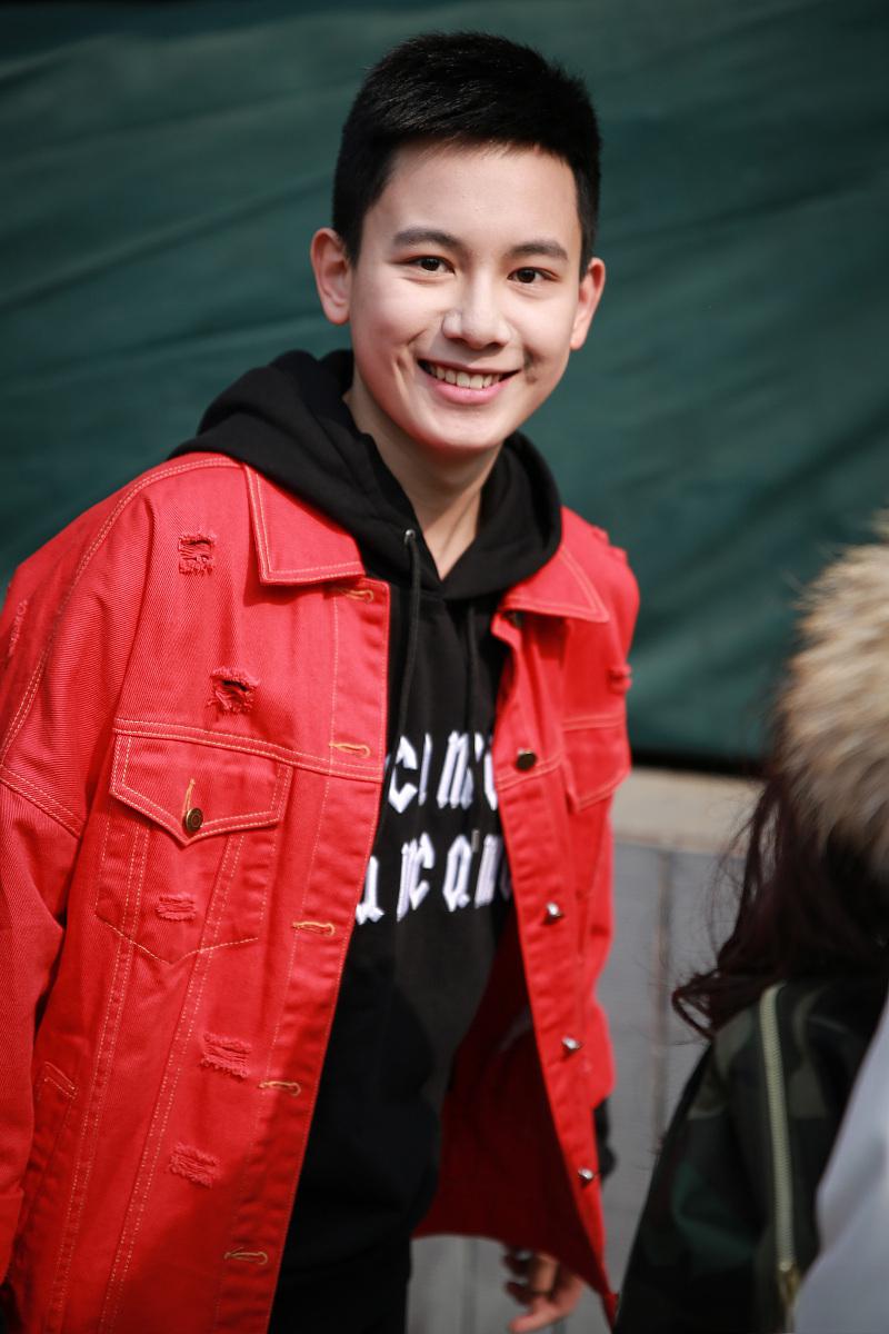 演员胡先煦的成长之路 胡先煦,中央戏剧学院表演系毕业,优秀的表演