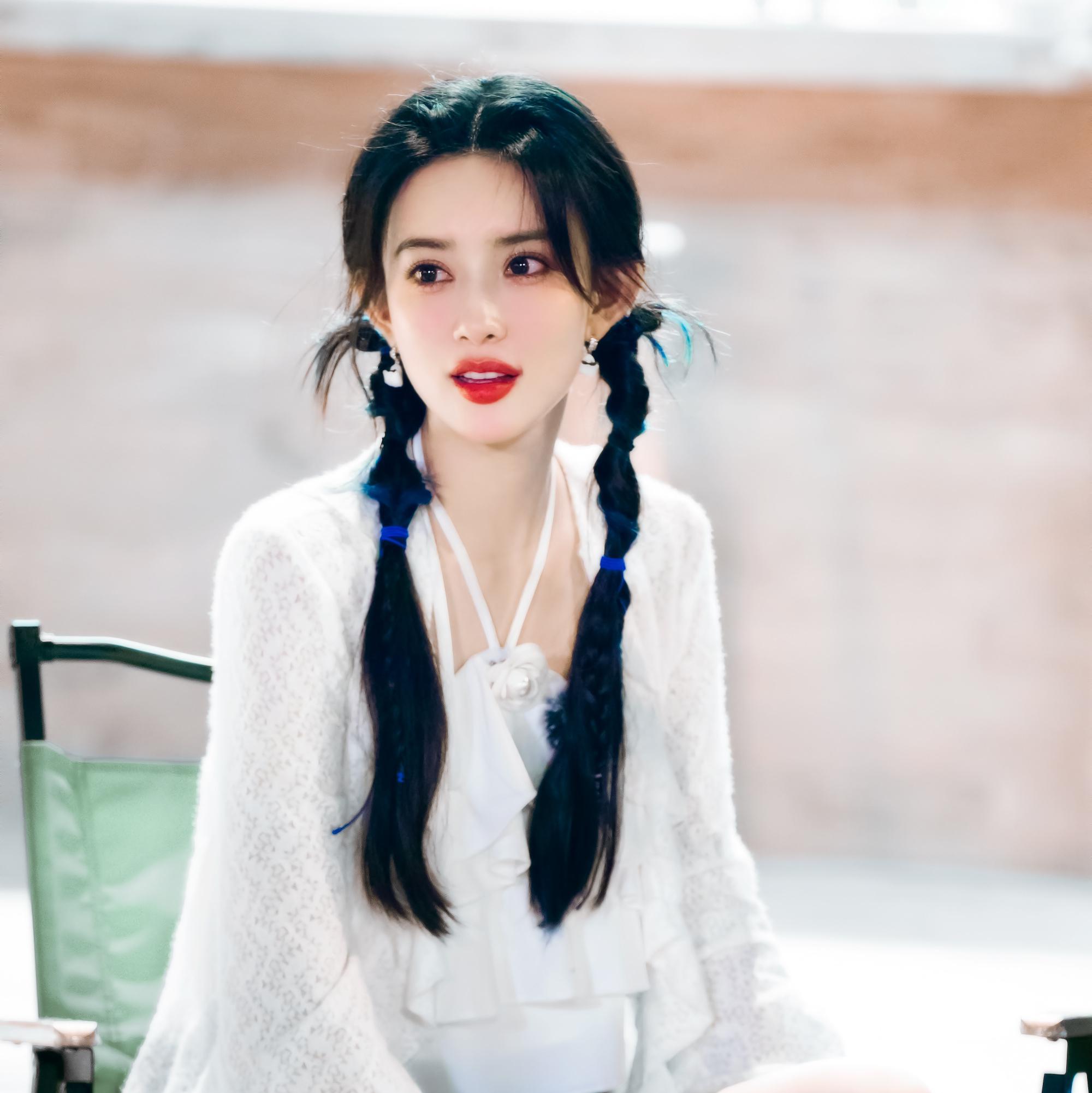 孟子义跑调事件:一场卫视收视与艺人压力的博弈 今年各大卫视的跨年