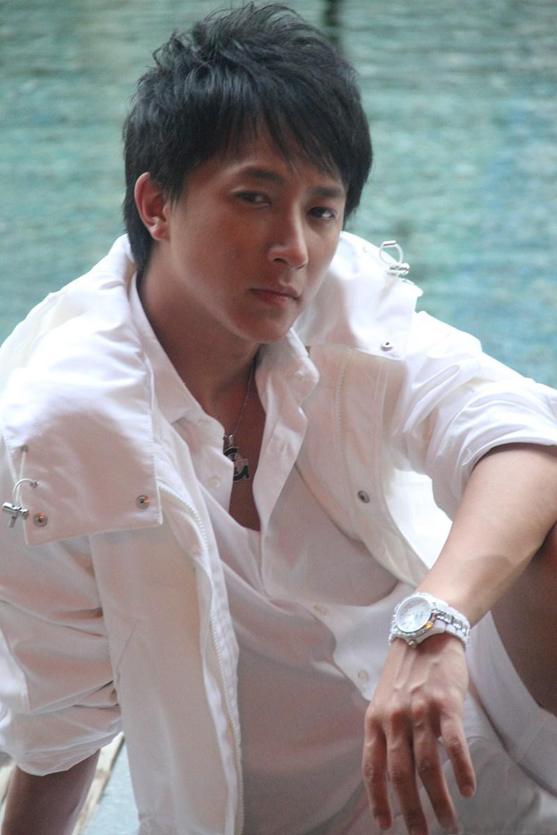 揭秘韩国偶像产业阴暗面 前super junior成员韩庚在接受媒体采访时