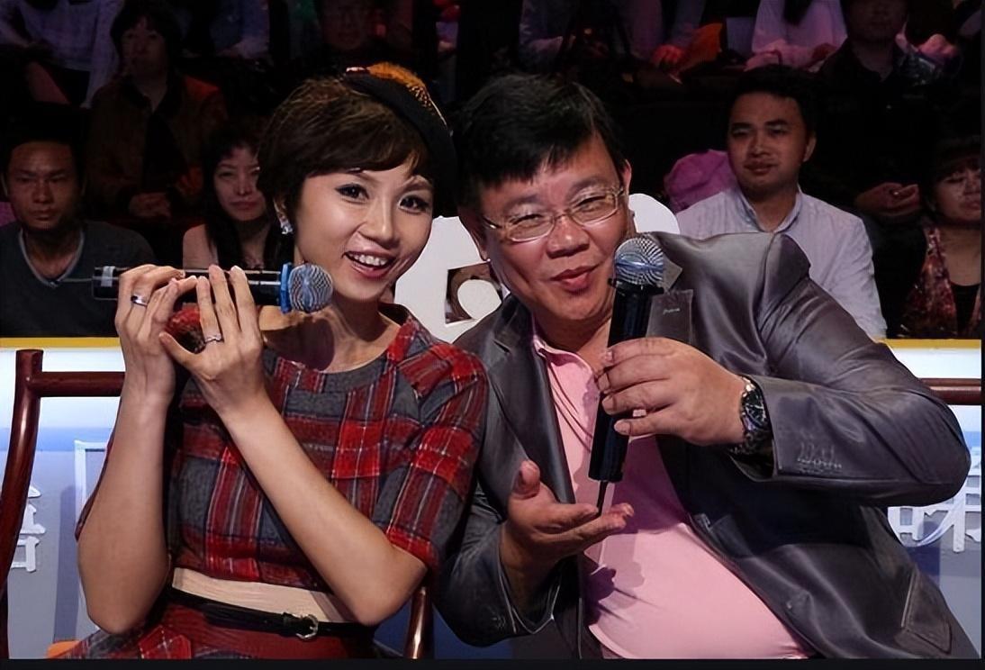 李静雯:事业与家庭的博弈,女性的多重困境与选择 李静雯,广东台的新闻