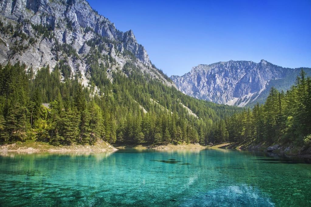 翠湖公园:探寻神秘水下世界 翠湖公园,这个隐藏在奥地利施蒂利亚州的