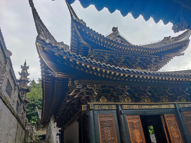 重庆渝中区的古庙宇——关岳庙 关岳庙,又名武圣宫,是一座历经风霜的