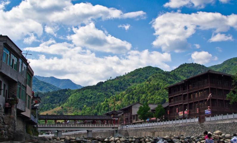 青木川古镇:陕西深处的历史珍珠 青木川古镇位于陕西省汉中市宁强县的