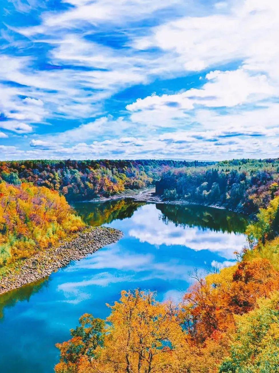 延吉:东北瑰宝,美食与美景的完美融合 延吉,这座被时光遗忘的小城