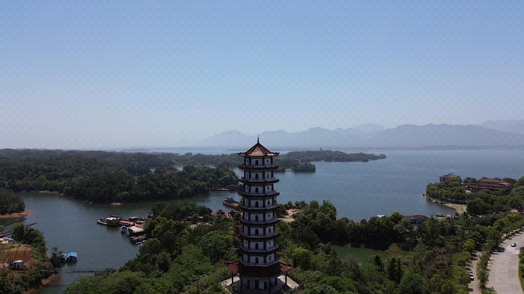 探秘柘林湖:庐山西海的壮丽风光 位于九江市永修县和武宁县的柘林湖