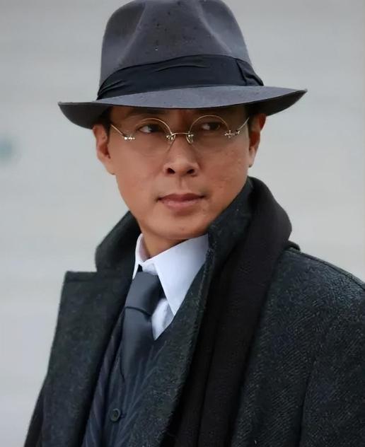 演员于洋金库红酒真相揭秘 演员于洋的奢侈画面背后另有隐情,网友质疑