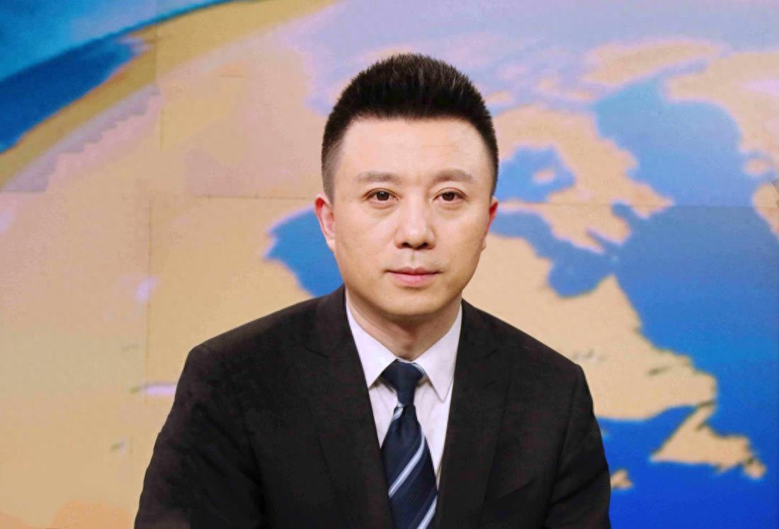 新闻联播》新主播潘涛:追梦主持人,事业家庭双丰收 潘涛,一个凭借才华