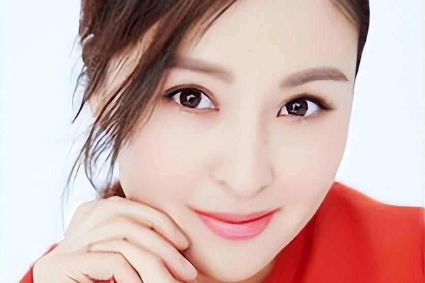 娱乐圈纯净明珠:戴娇倩的坚韧与幸福 戴娇倩,曾被誉为"内地张柏芝",无