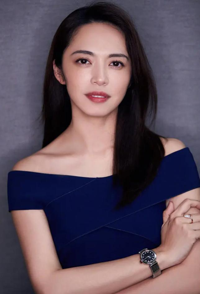 但大嘴不代表不漂亮,娱乐圈中有很多大嘴女明星,如舒淇,辛芷蕾,倪妮