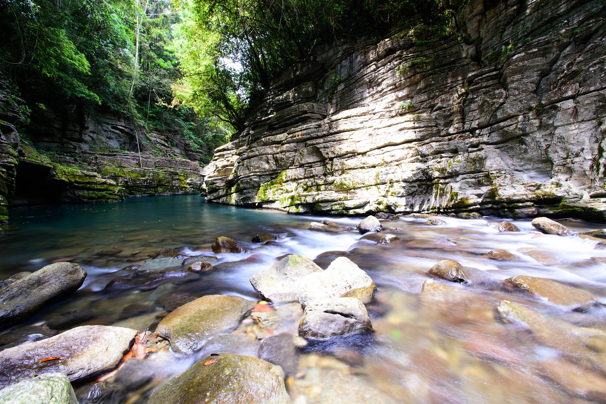 金丝峡大峡谷:大自然的神奇魅力 金丝峡大峡谷,陕西商南县的璀璨明珠