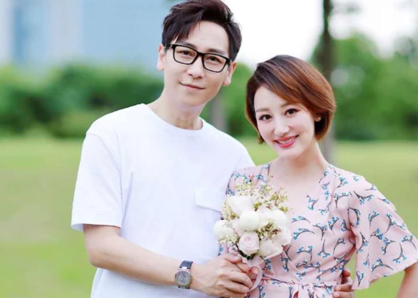 郭晓敏与李好:娱乐圈的模范夫妻 江苏卫视的李好与郭晓敏,主持界的