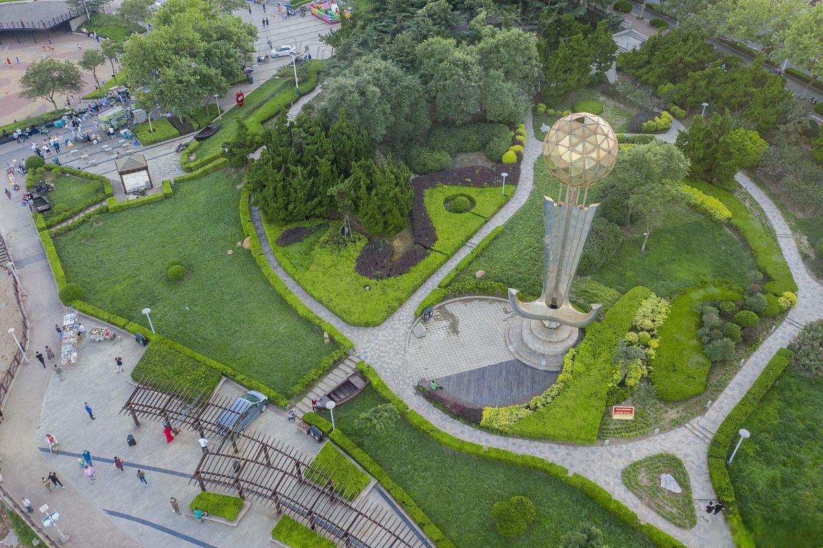 武汉岱山村游园:一个充满活力和趣味的新建口袋公园 在武汉的繁华都市