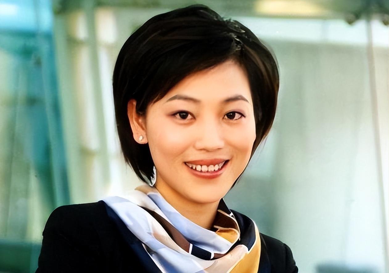 中央新闻联播主持人劳春燕照片(中央新闻联播主持人劳春燕照片简介)