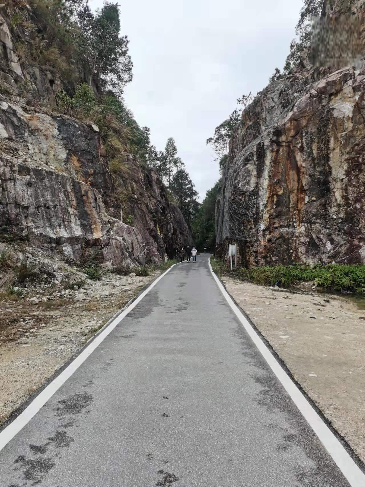 梯面一线天景区图片