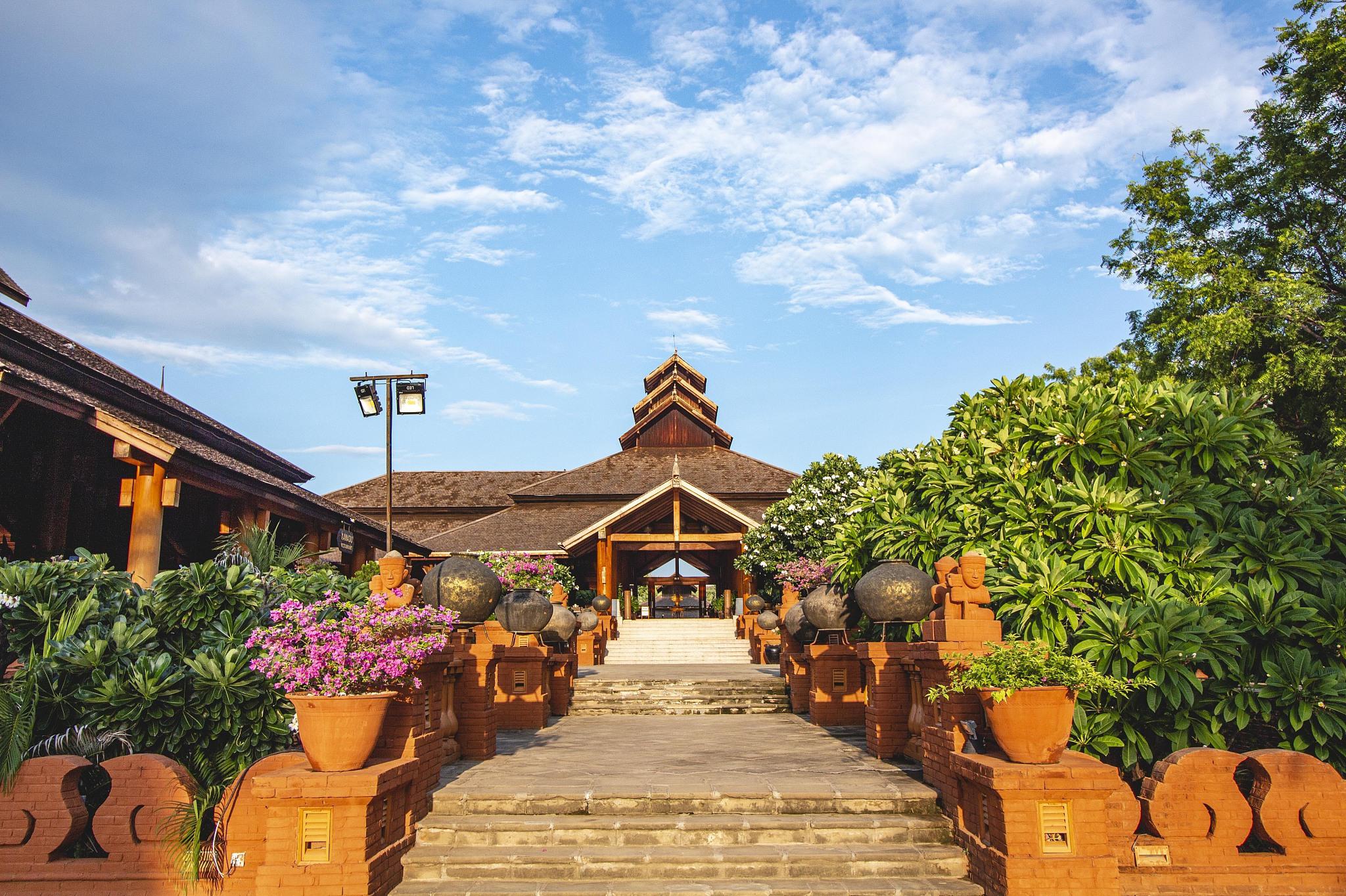 云南民族村:探寻云南少数民族文化 云南民族村是昆明市的心脏,这里有