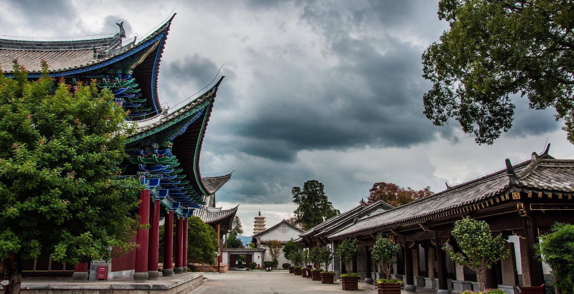 巍山古城:一个隐藏的历史瑰宝 巍山古城位于云南玉溪市新平县,隐藏在