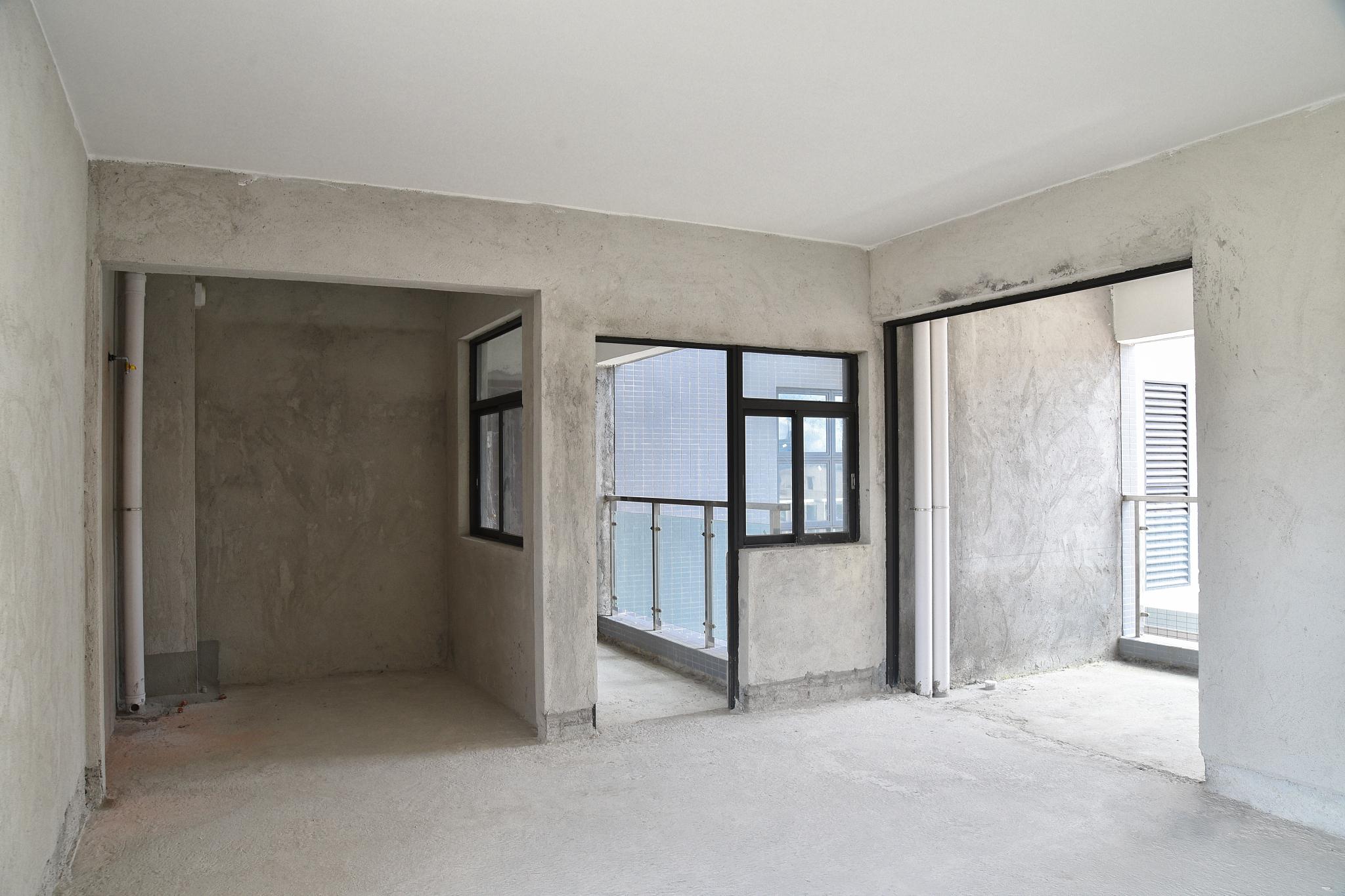 与传统豪华装修相比,毛坯房显得更朴素,简单,甚至有些原生态.