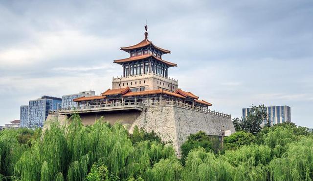 济南之旅:感受超棒的泉城魅力 从繁华的上海到古老的济南,真没想到