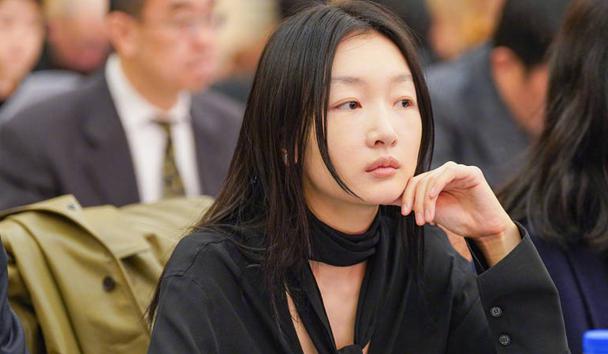 2022年1月29日是中国电影家协会的代表大会,明星们的真实面貌得以展现