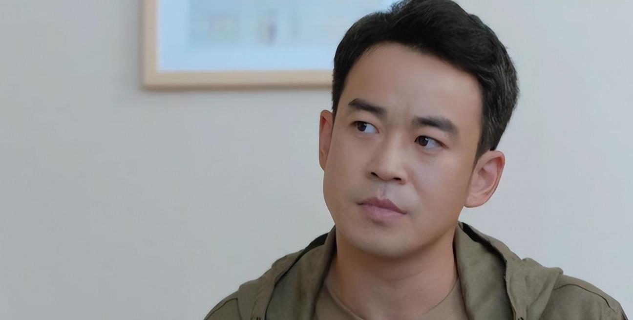 田雷:演技与才华并存 田雷,电影圈里的"百变大咖",无论是在《驴得水》