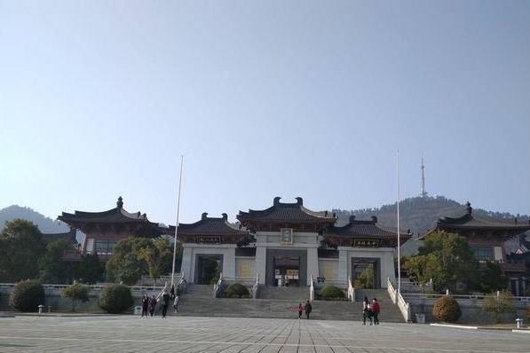 弘愿寺:安徽宣城敬亭山脚下的璀璨明珠 弘愿寺,位于安徽宣城敬亭山