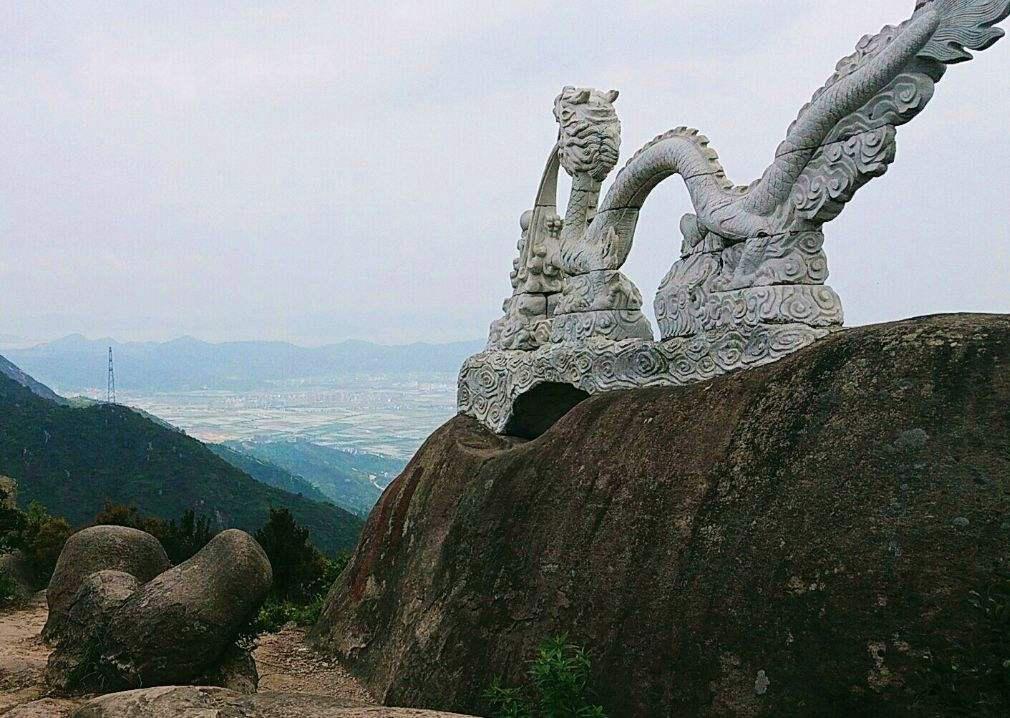 乐清市旅游必去的十大景点 乐清,这颗浙江省东南沿海的璀璨明珠,蕴含