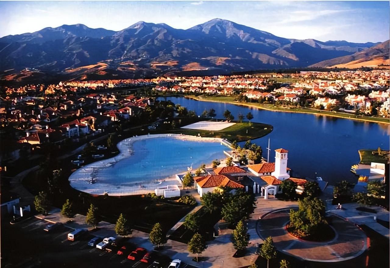 攀枝花红格小镇:川渝人民心中的理想避寒胜地 四川盆地虽享有天府之国