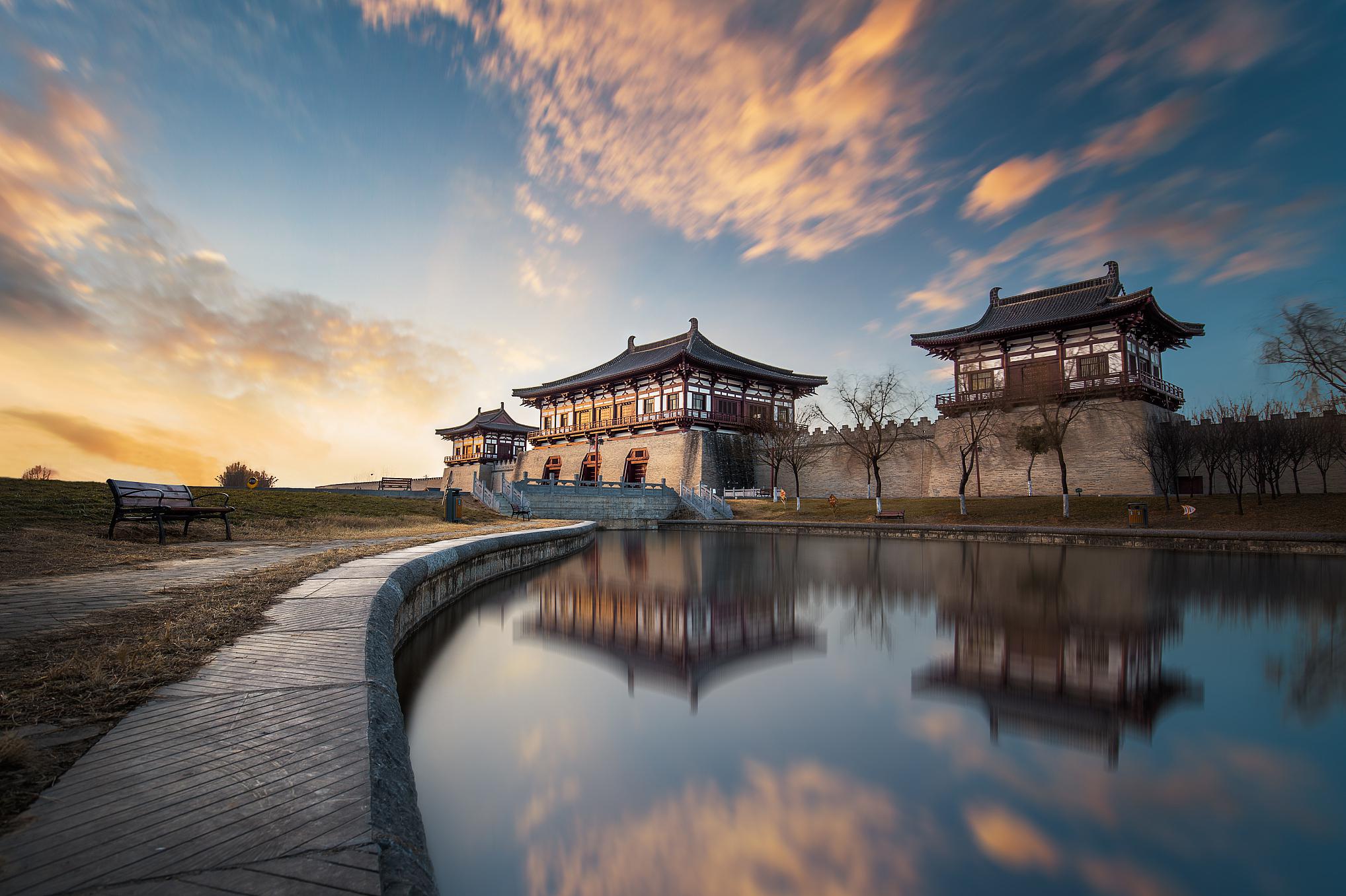 洛阳凤凰山纪念园:历史文化与自然美景的完美结合 洛阳凤凰山纪念园