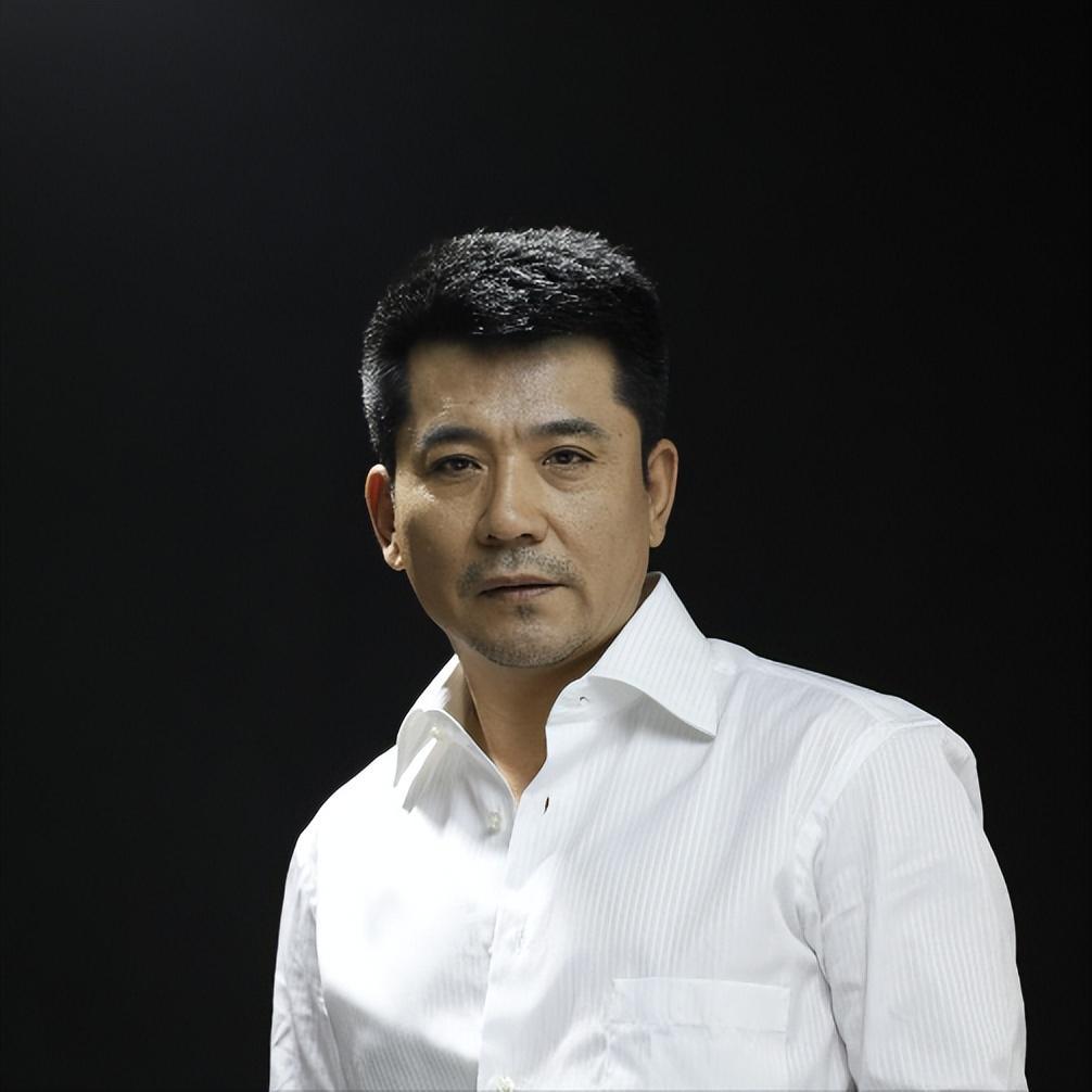 演员孙淳的遗憾 孙淳和妻子傅丽莉相伴到老,却没有孩子,他们领养了