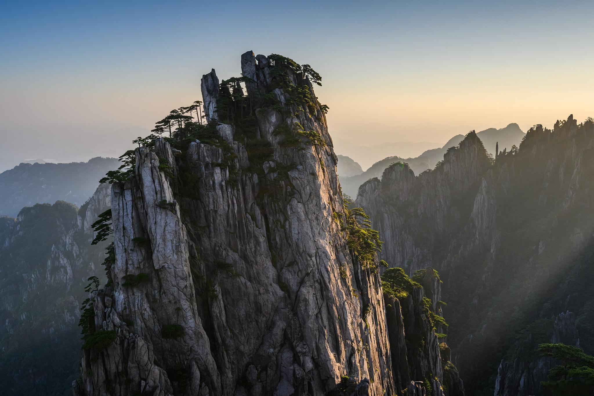 黄山天下第一奇山图片