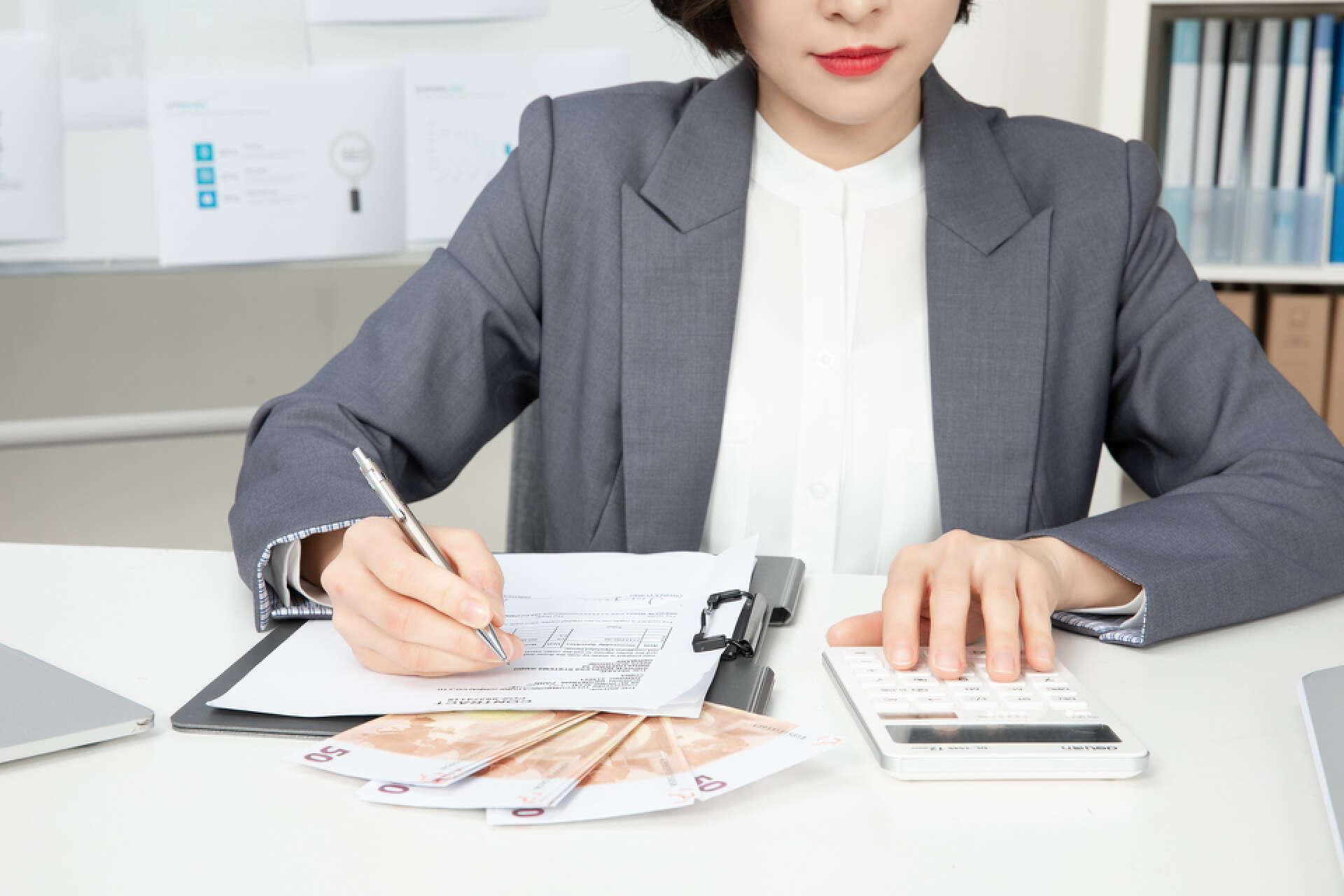 出纳:守护企业经济命脉 出纳作为企业财务体系的重要一