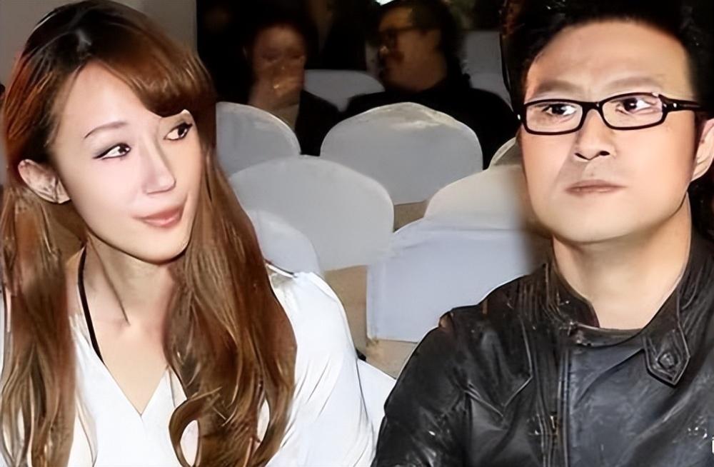 汪峰,葛荟婕与小苹果的娱乐圈风波 汪峰的前妻葛荟婕在直播中爆料,直