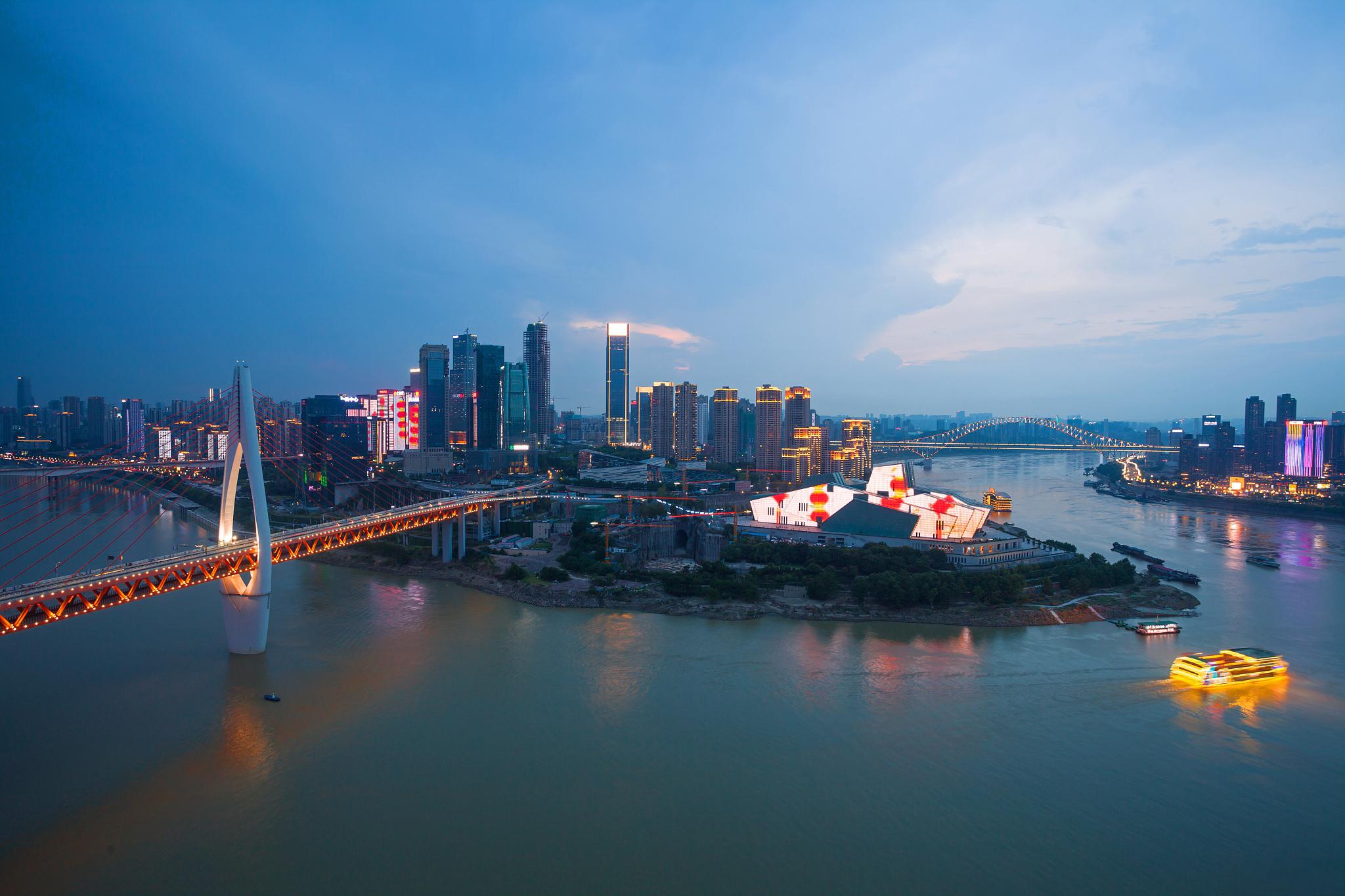 重庆,魅力之都 重庆,得天独厚的自然人文景观让人心驰神往.