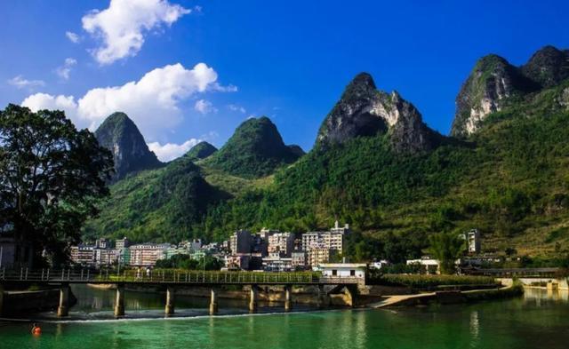 探秘广西深山中的蓝宝石:巴马盘阳河风景区 广西壮族自治区南部的巴马