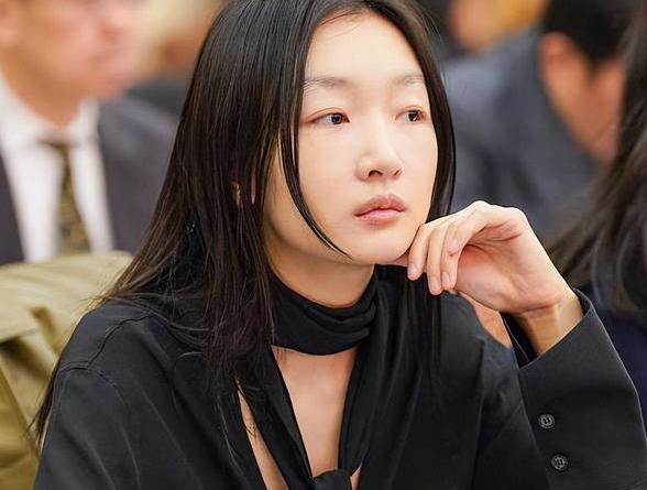 电影节明星真实颜值大揭秘 在1月29日的电影节协会代表大会上,众多