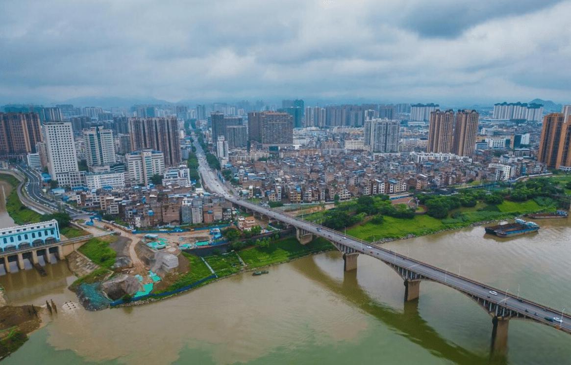 广西贵港桥圩图片
