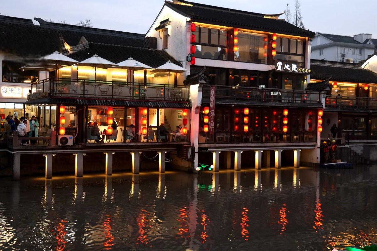 上海老街5大必游景点:探寻城市灵魂 走进上海老街,仿佛穿越时光隧道