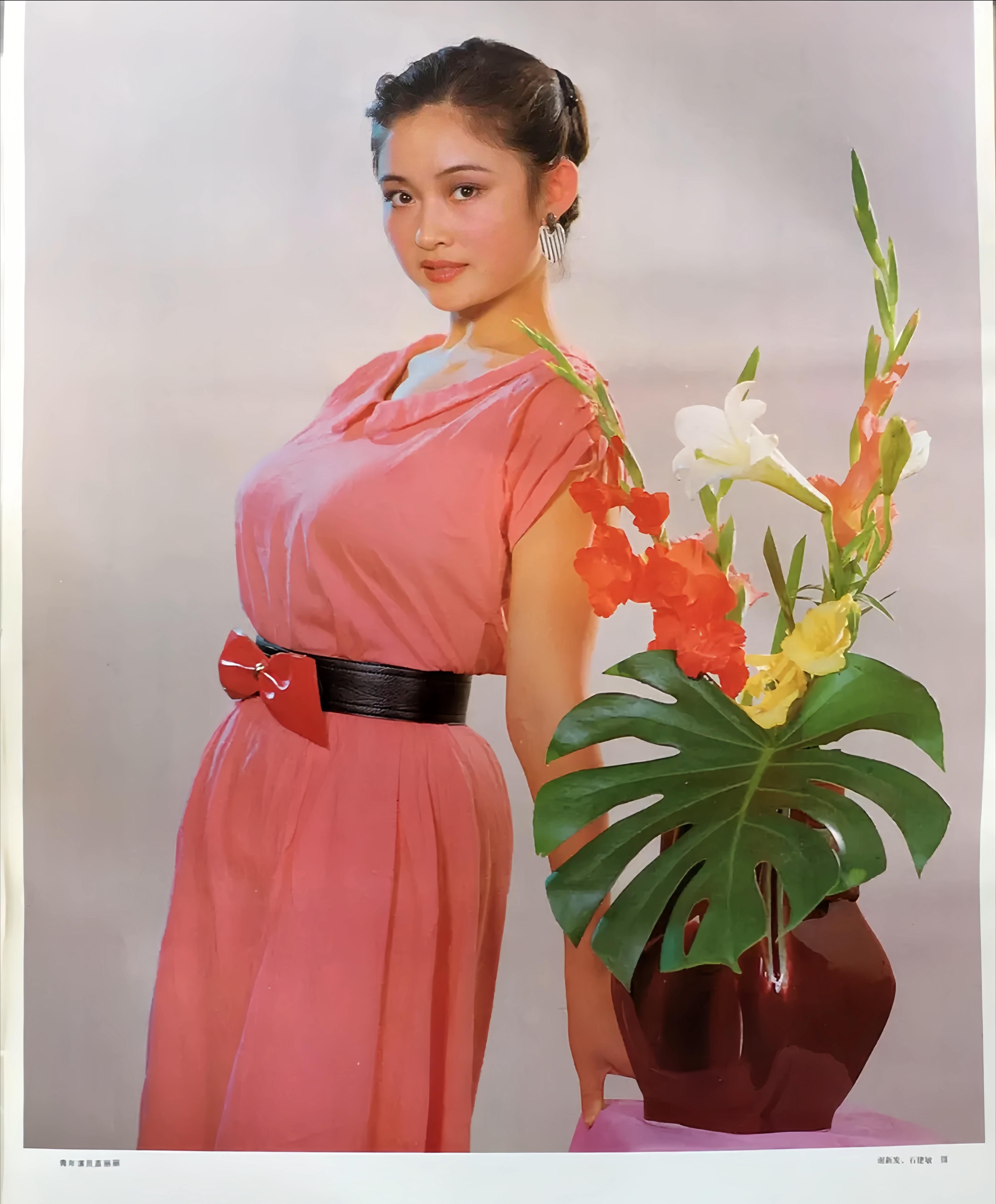 90年代内地娱乐圈丰满美女:自然美的代表 90年代内地娱乐圈的好身材