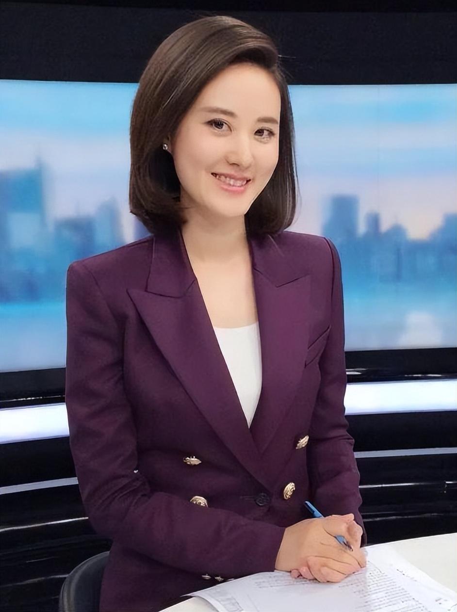 央视美女主持人图片