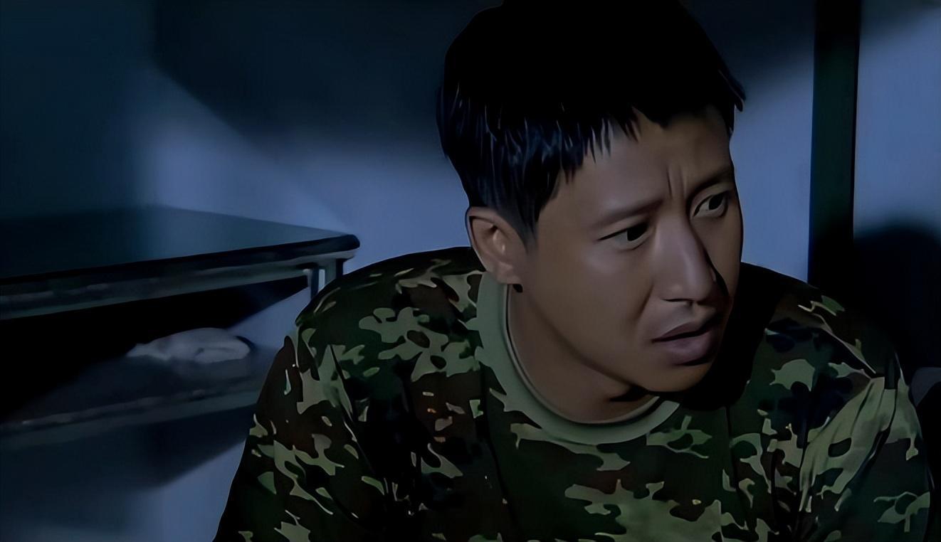 士兵突击》:高城的改变 高城作为钢七连的连长,对于自己的兵要求严格